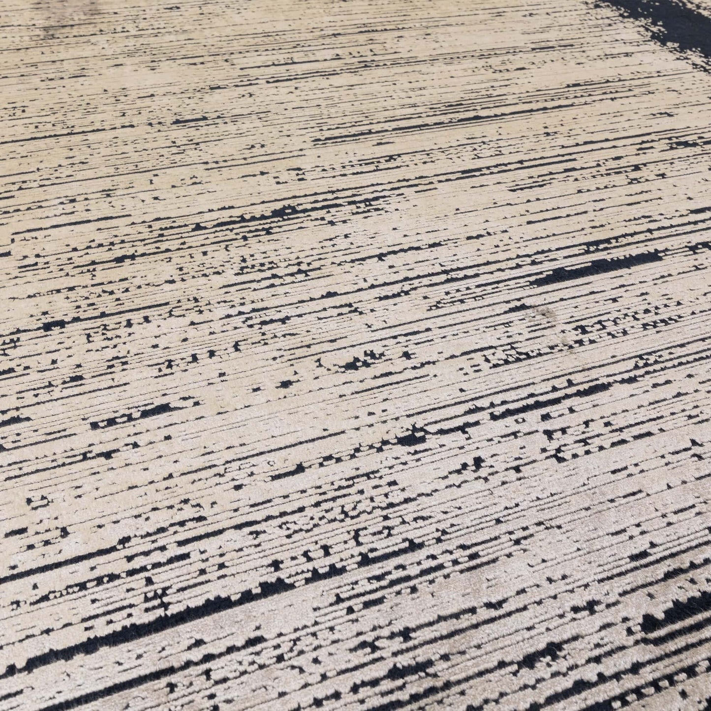 Alfombra de viscosa y acrílica mod. ELODIE
