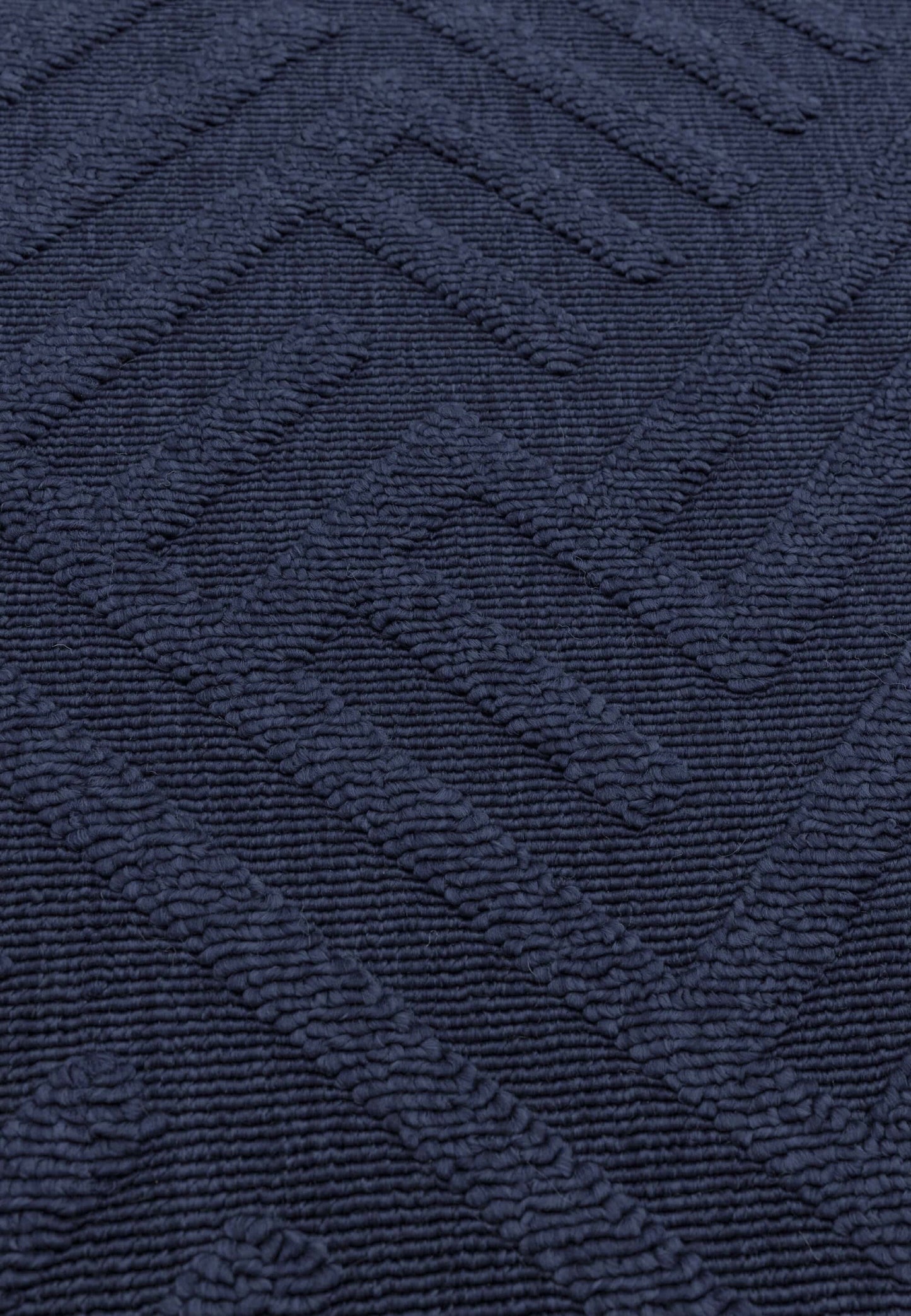 Alfombra de polipropileno mod. ANTIBES/LINEAR
