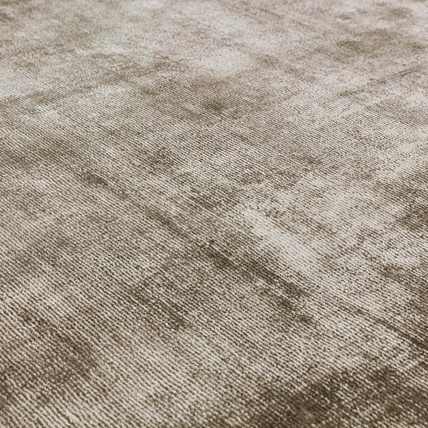 Alfombra de viscosa mod. BLADE BORDER-LINE